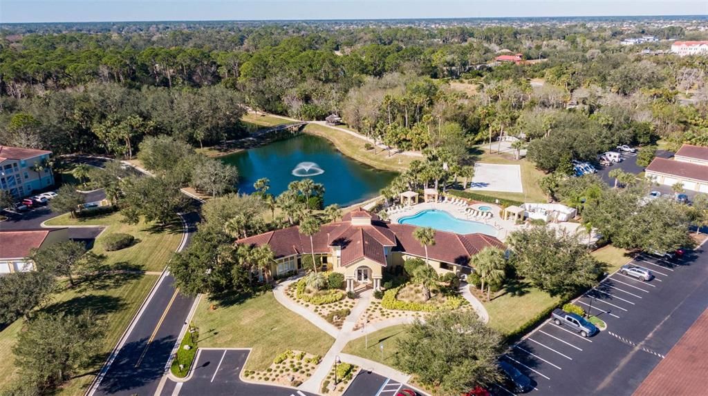 Под контрактом: $485,000 (3 спален, 2 ванн, 1712 Квадратных фут)