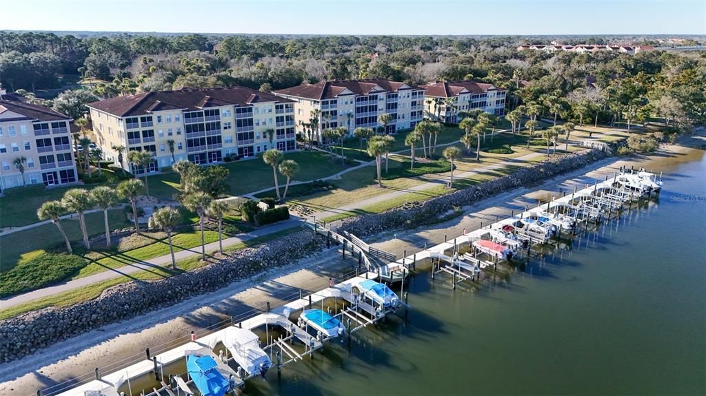 Под контрактом: $485,000 (3 спален, 2 ванн, 1712 Квадратных фут)