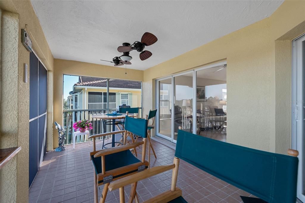 Под контрактом: $485,000 (3 спален, 2 ванн, 1712 Квадратных фут)