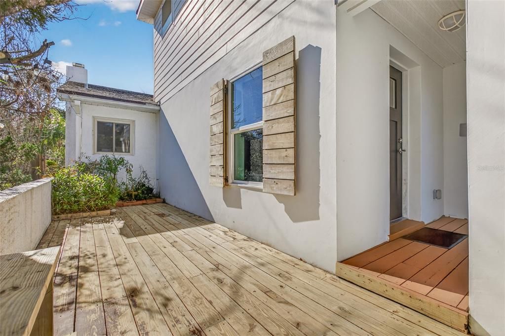 Active With Contract: $700,000 (5 beds, 3 baths, 2639 Square Feet)