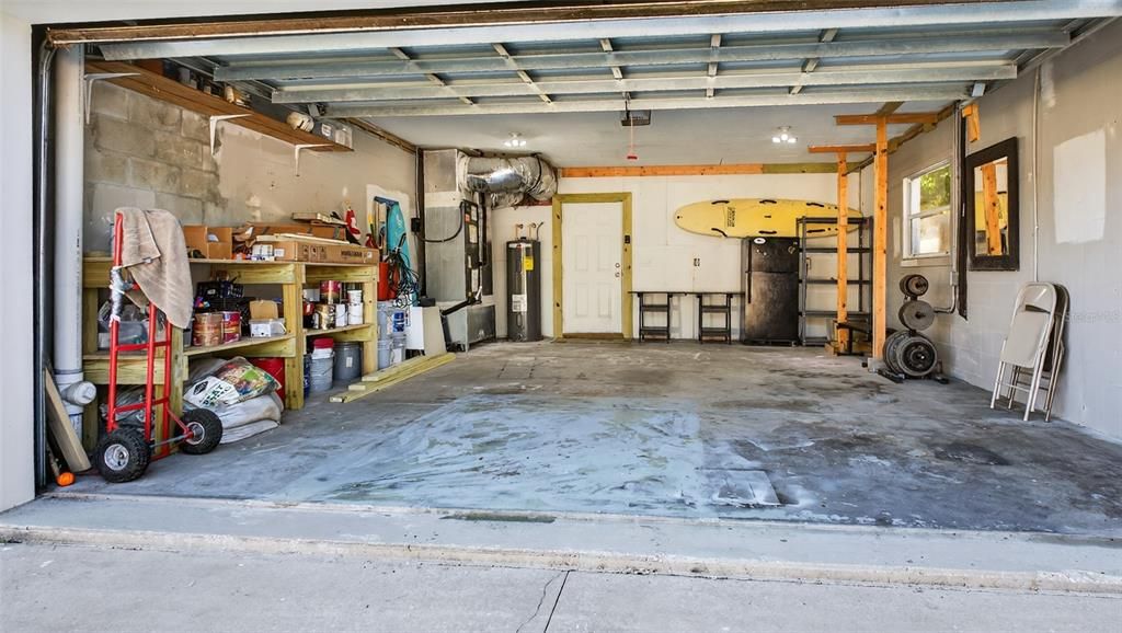 Active With Contract: $700,000 (5 beds, 3 baths, 2639 Square Feet)