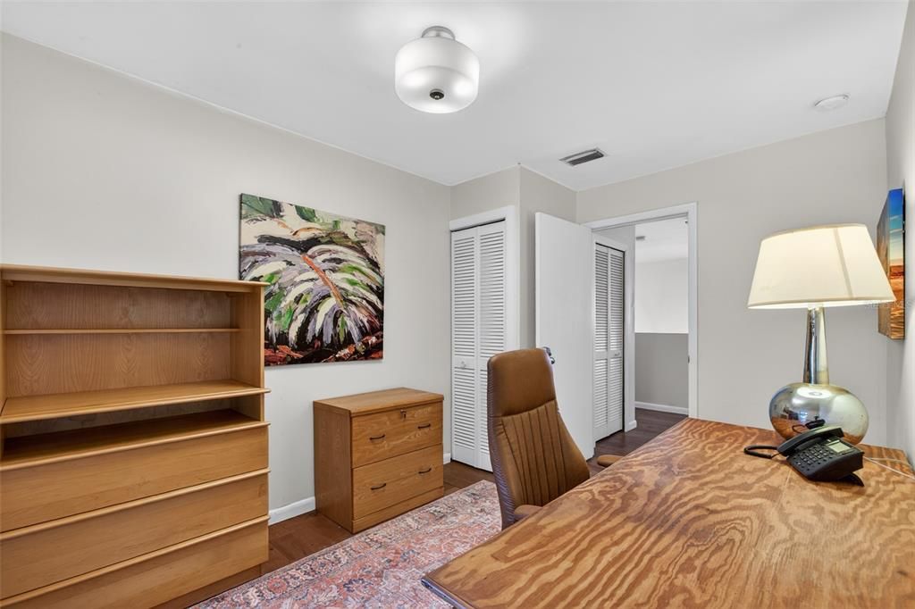 Active With Contract: $700,000 (5 beds, 3 baths, 2639 Square Feet)