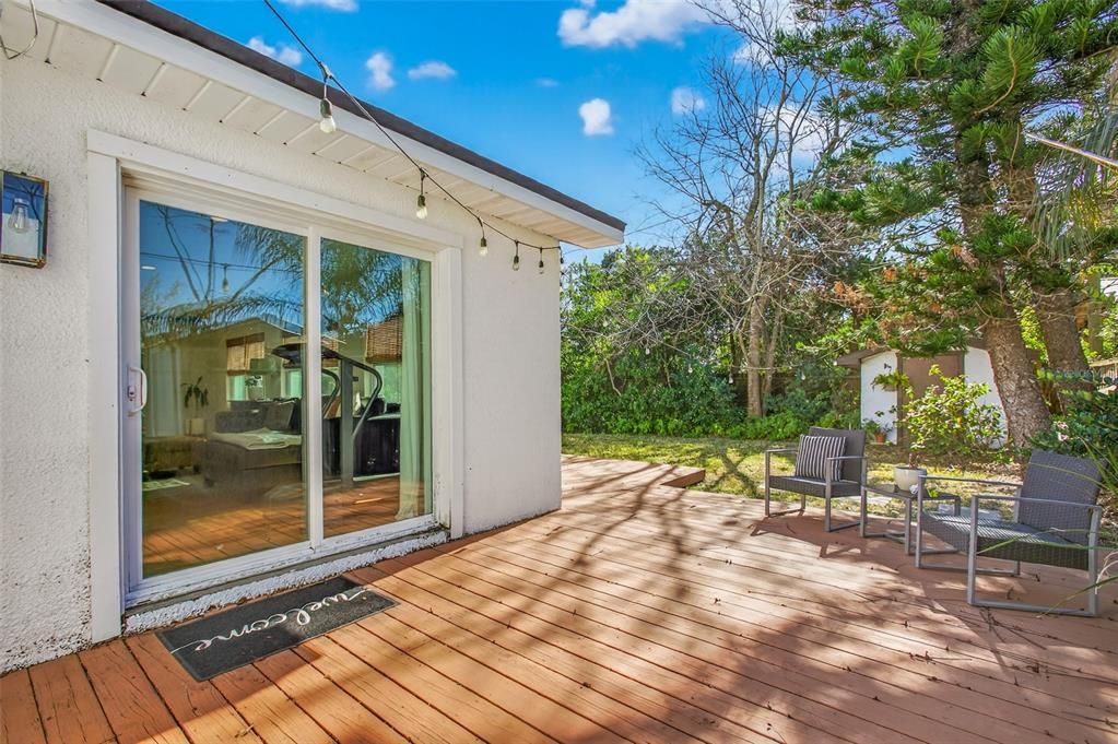 Active With Contract: $700,000 (5 beds, 3 baths, 2639 Square Feet)