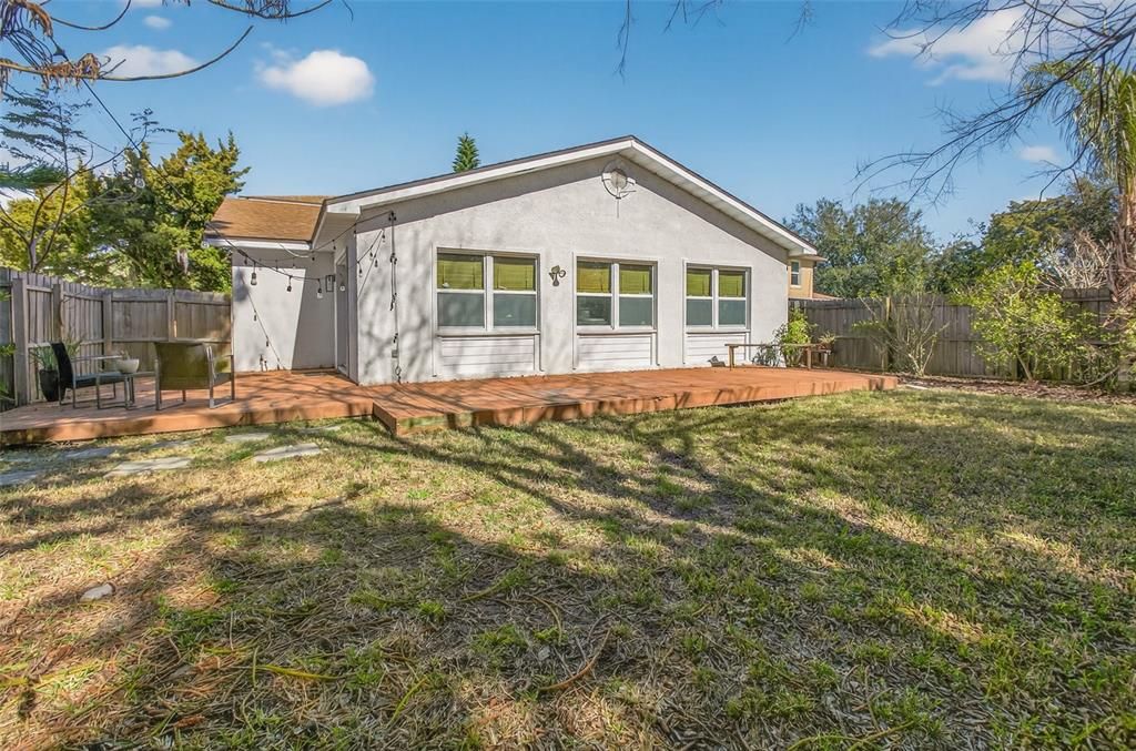 Active With Contract: $700,000 (5 beds, 3 baths, 2639 Square Feet)