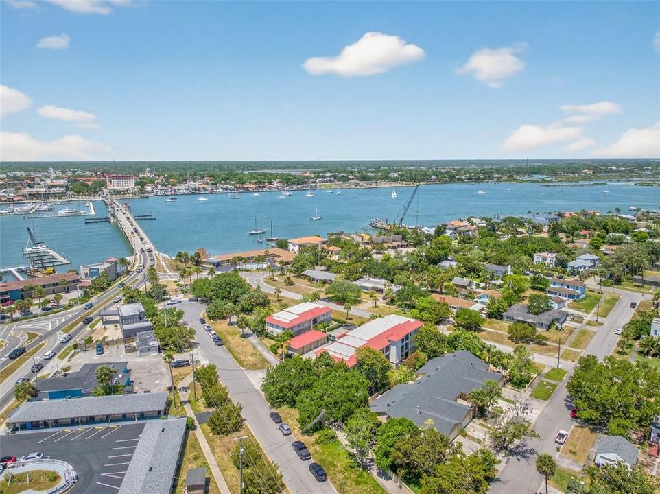 Active With Contract: $700,000 (5 beds, 3 baths, 2639 Square Feet)