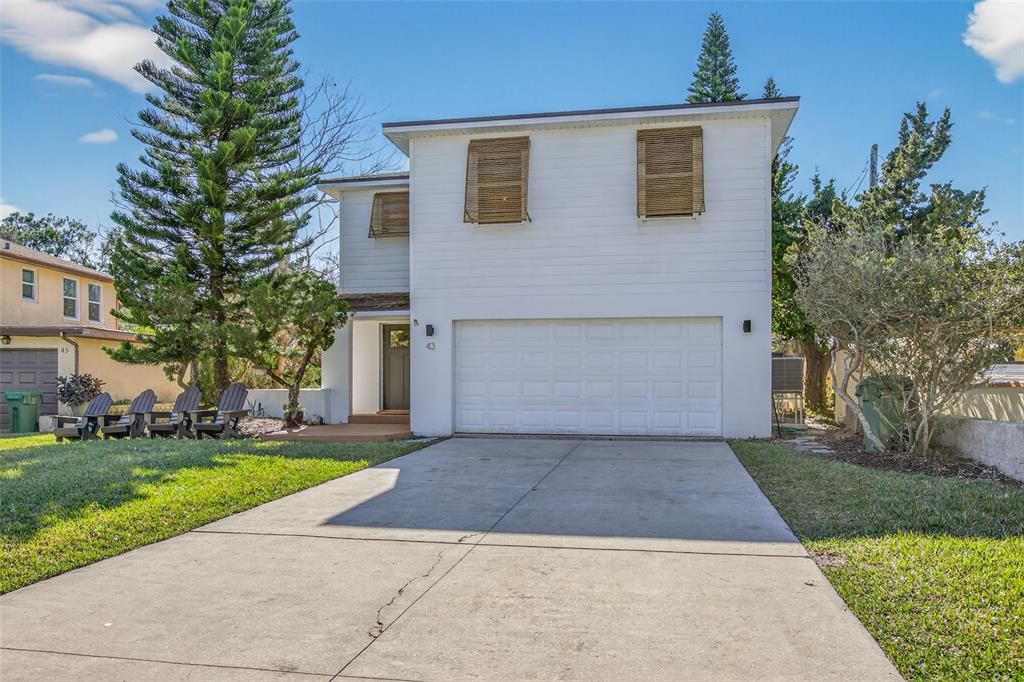 Active With Contract: $700,000 (5 beds, 3 baths, 2639 Square Feet)