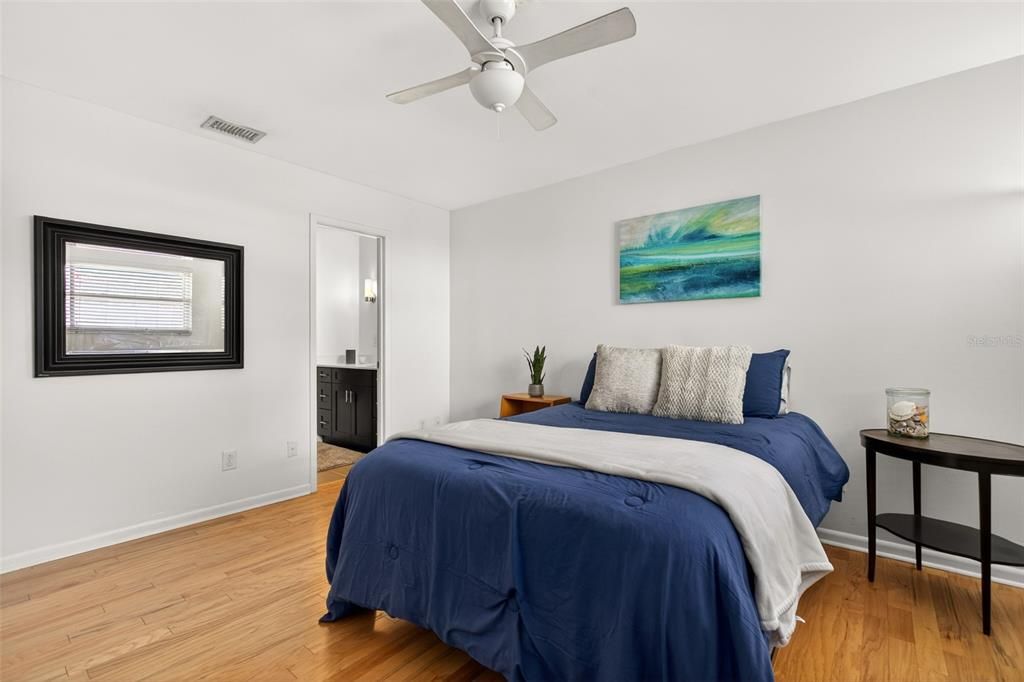 Active With Contract: $700,000 (5 beds, 3 baths, 2639 Square Feet)