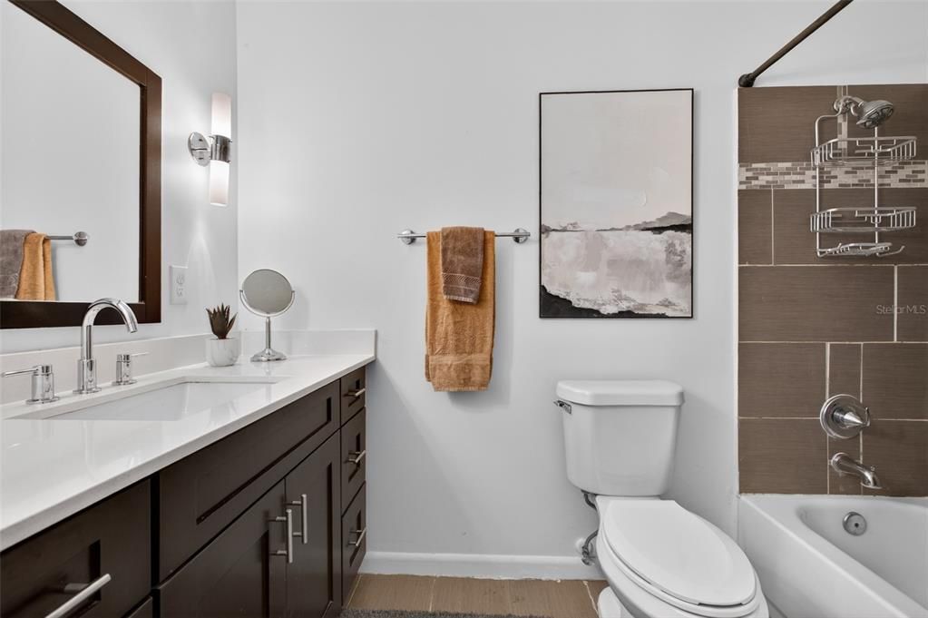 Active With Contract: $700,000 (5 beds, 3 baths, 2639 Square Feet)