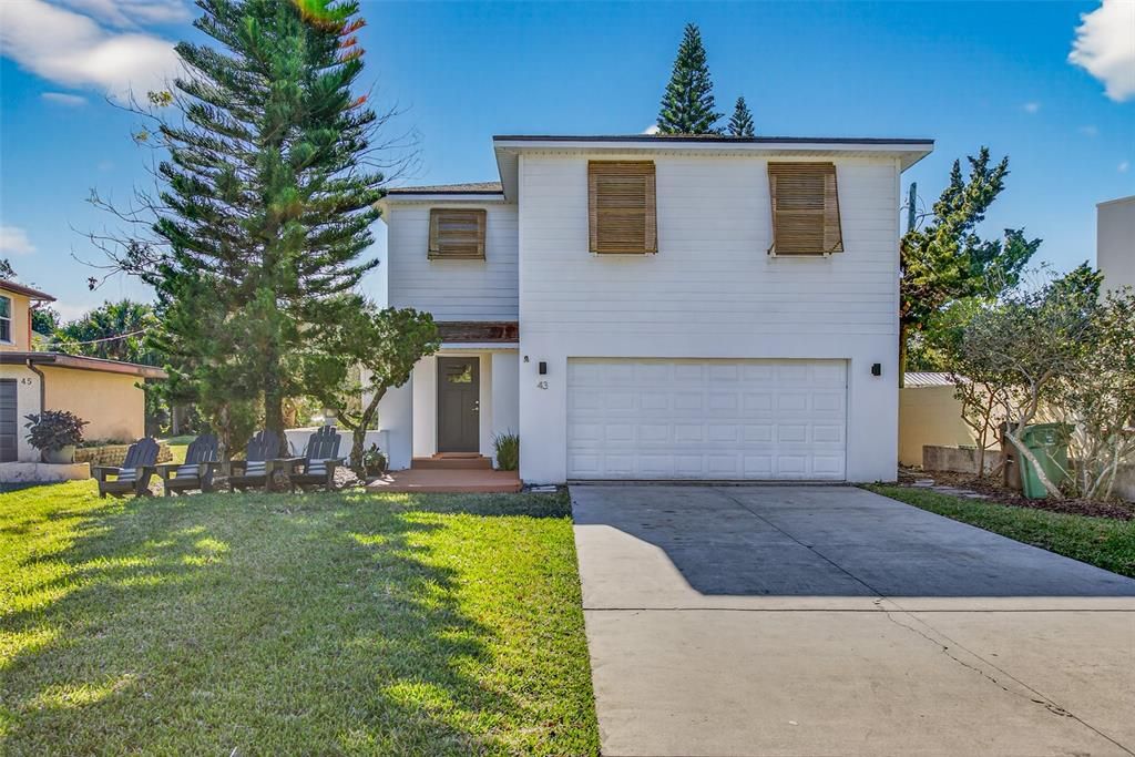 Active With Contract: $700,000 (5 beds, 3 baths, 2639 Square Feet)