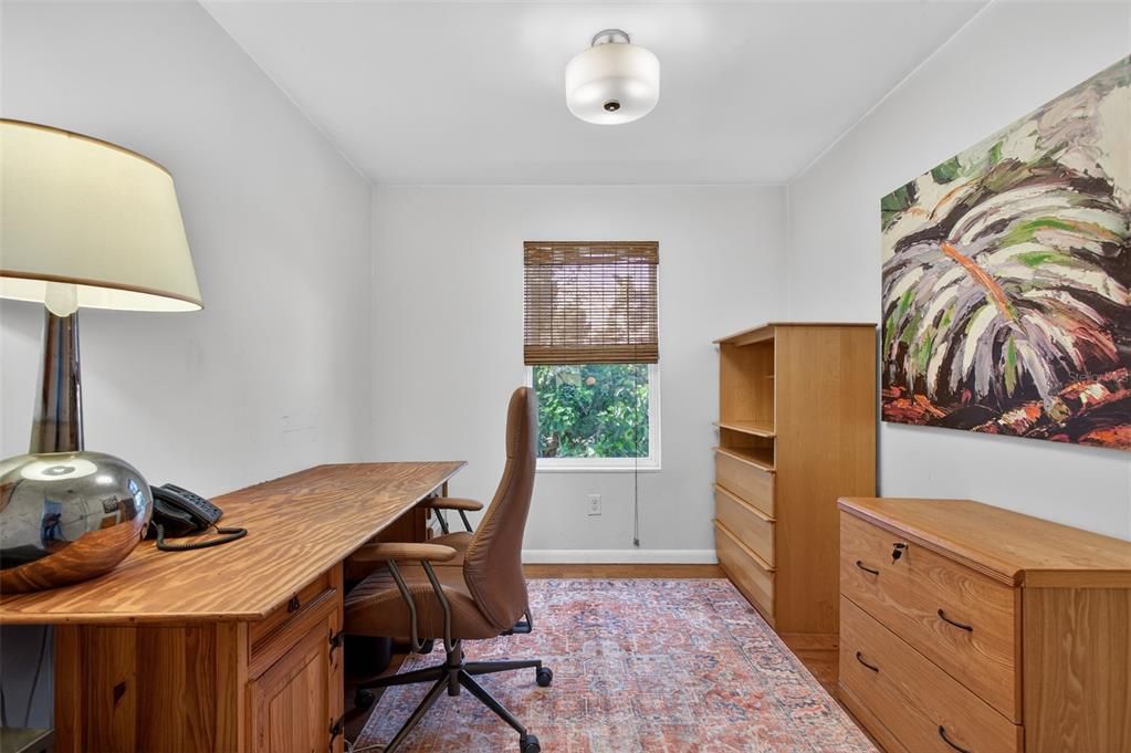 Active With Contract: $700,000 (5 beds, 3 baths, 2639 Square Feet)