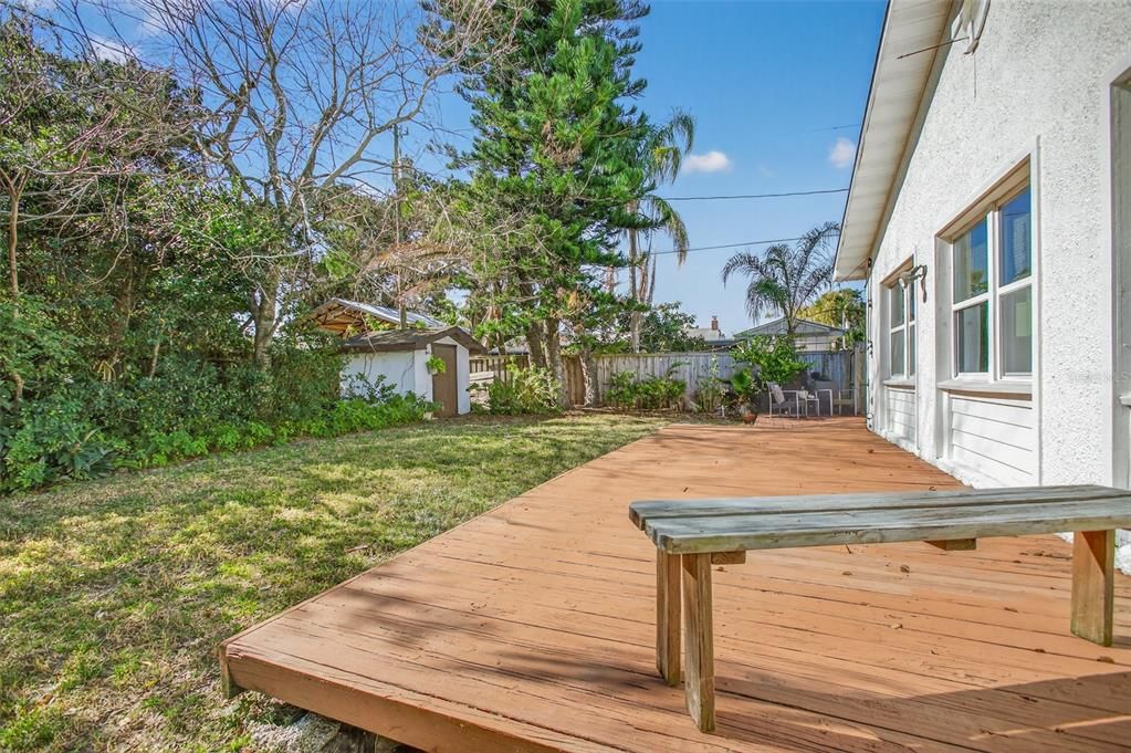 Active With Contract: $700,000 (5 beds, 3 baths, 2639 Square Feet)