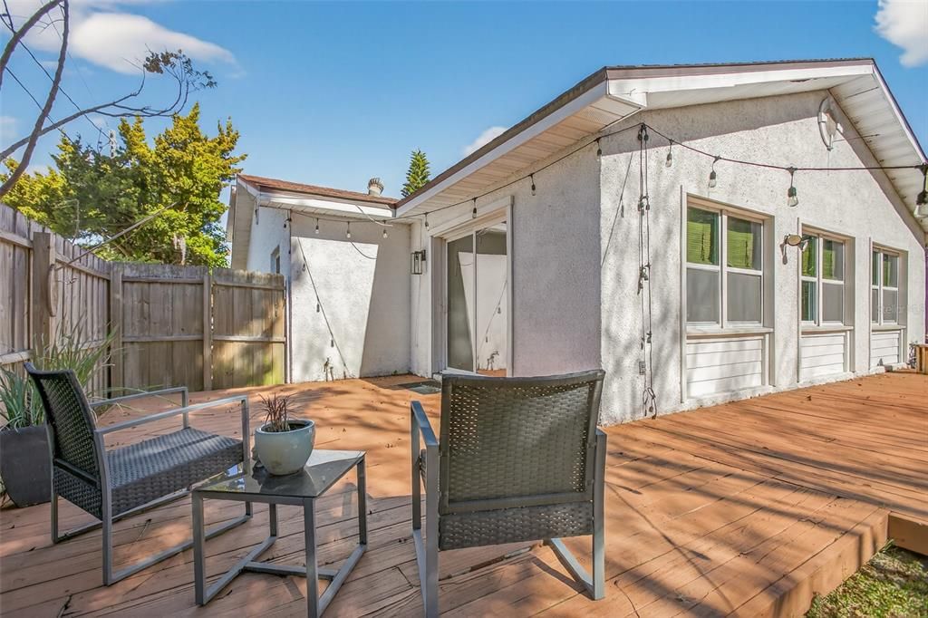 Active With Contract: $700,000 (5 beds, 3 baths, 2639 Square Feet)