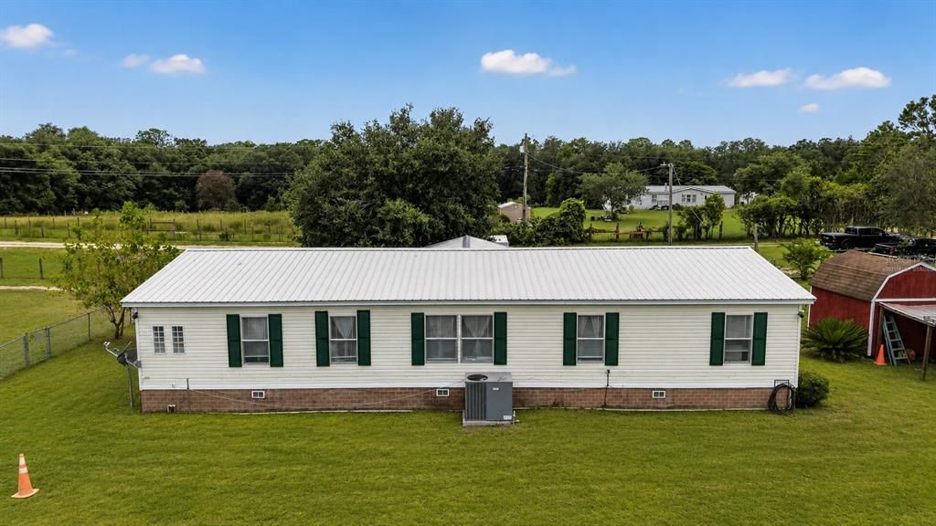 For Sale: $428,000 (4 beds, 2 baths, 1560 Square Feet)