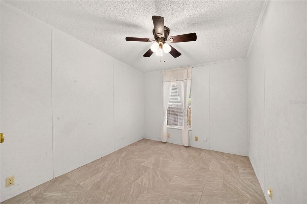 For Sale: $428,000 (4 beds, 2 baths, 1560 Square Feet)