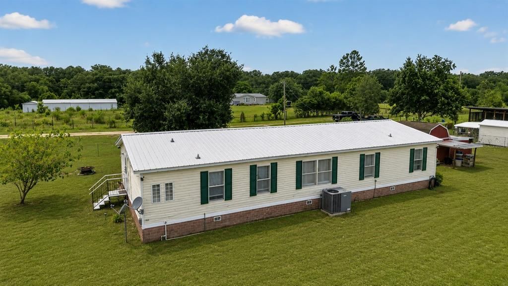 For Sale: $428,000 (4 beds, 2 baths, 1560 Square Feet)