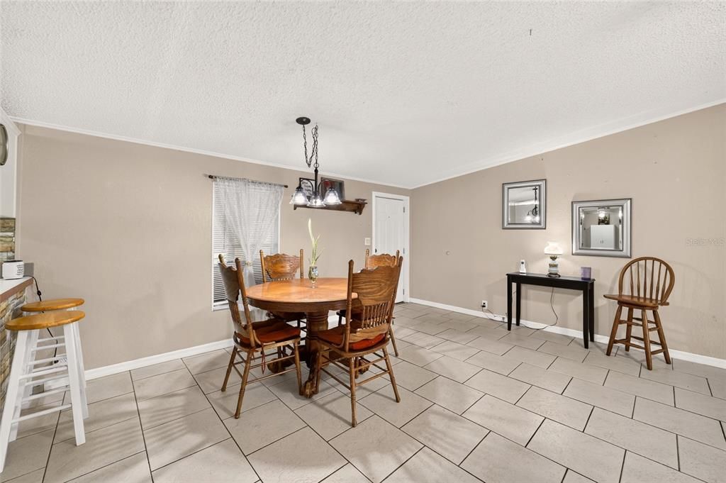 For Sale: $428,000 (4 beds, 2 baths, 1560 Square Feet)