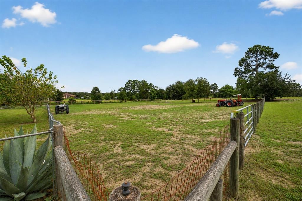 For Sale: $428,000 (4 beds, 2 baths, 1560 Square Feet)