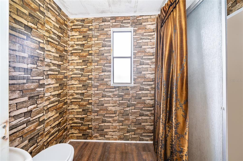 Под контрактом: $149,999 (2 спален, 2 ванн, 1056 Квадратных фут)