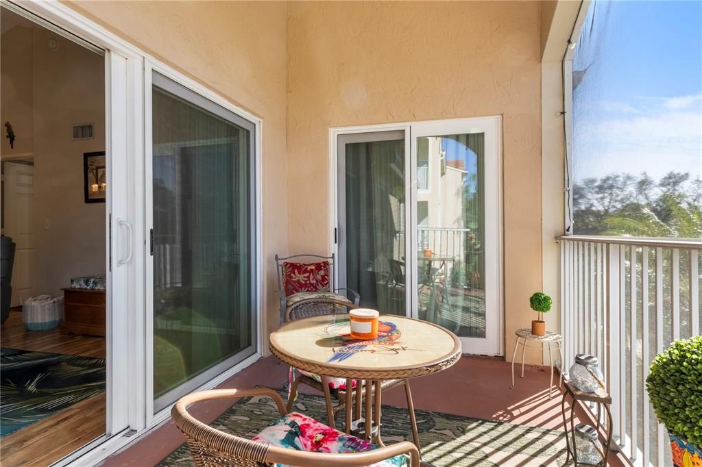 En Venta: $269,900 (3 camas, 2 baños, 1329 Pies cuadrados)