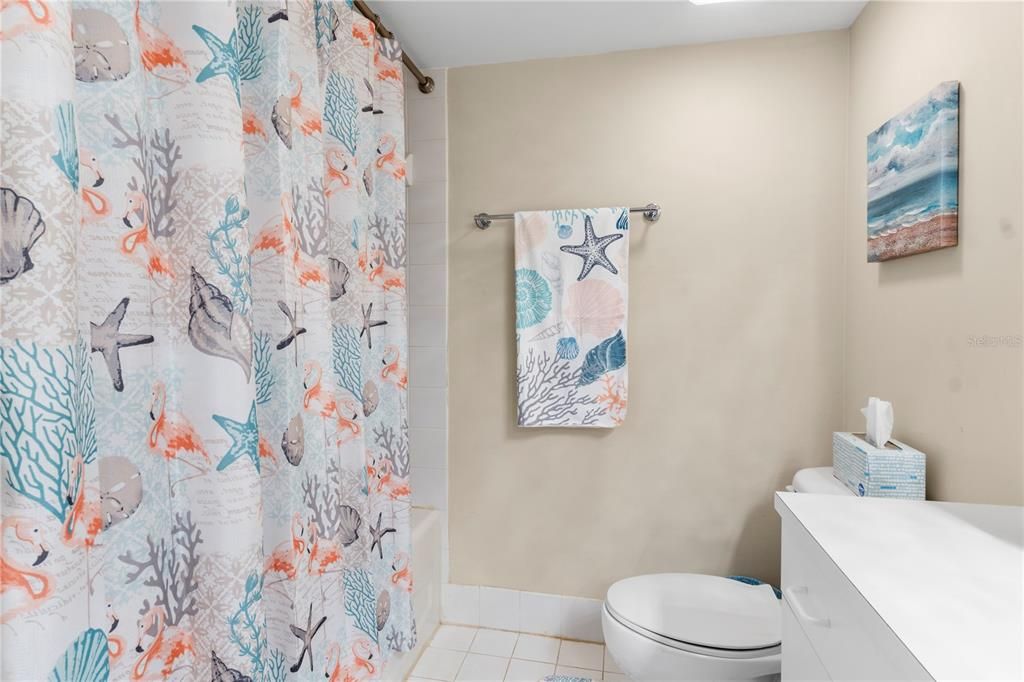 En Venta: $269,900 (3 camas, 2 baños, 1329 Pies cuadrados)