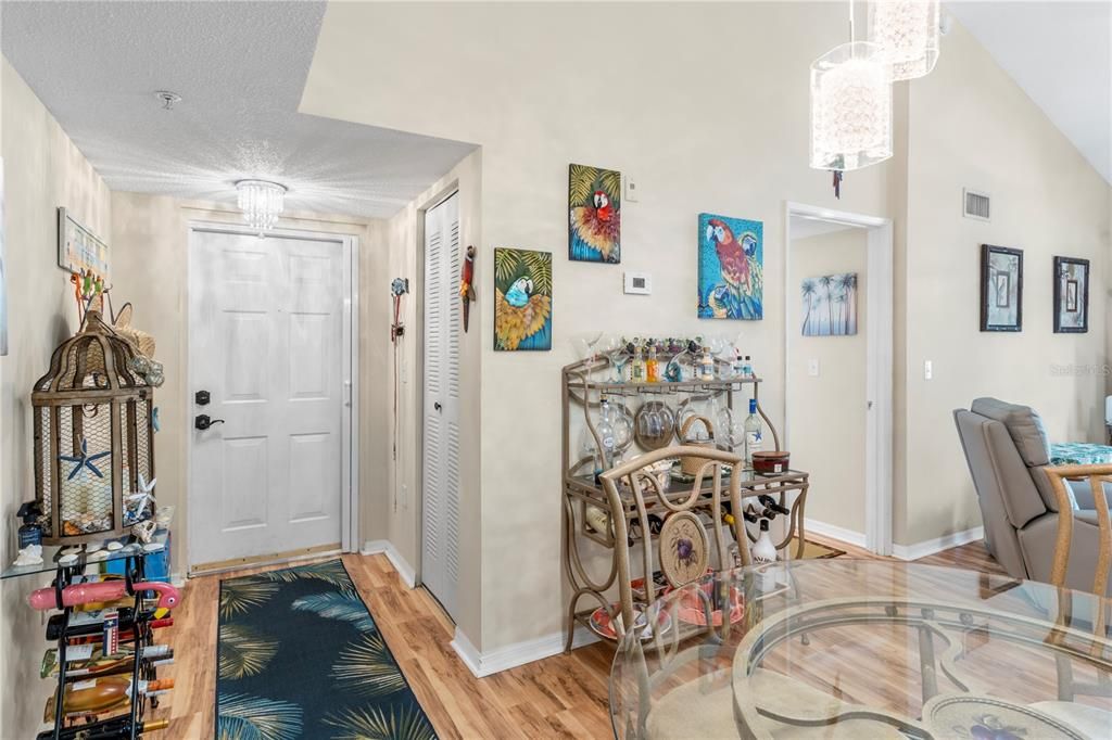 En Venta: $269,900 (3 camas, 2 baños, 1329 Pies cuadrados)