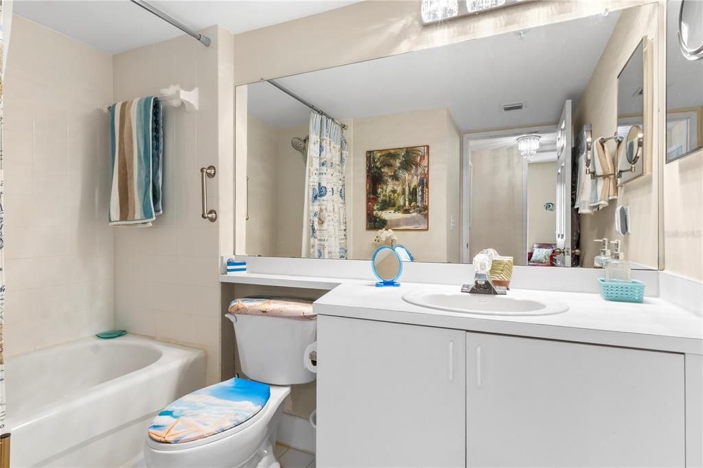 En Venta: $269,900 (3 camas, 2 baños, 1329 Pies cuadrados)