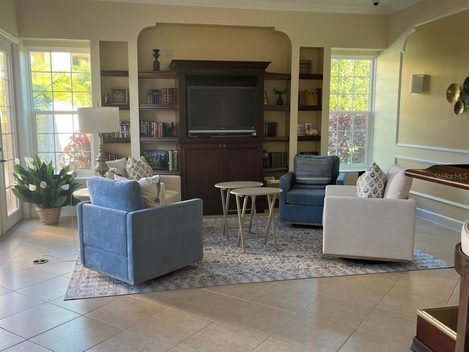 En Venta: $269,900 (3 camas, 2 baños, 1329 Pies cuadrados)