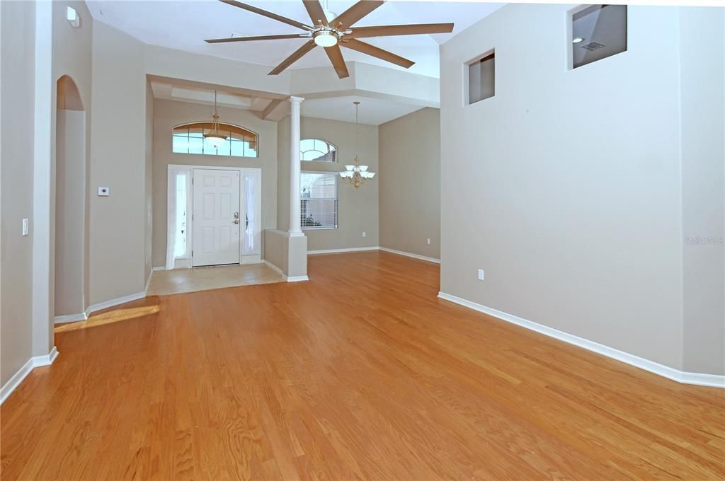 Active With Contract: $449,000 (4 beds, 2 baths, 2838 Square Feet)