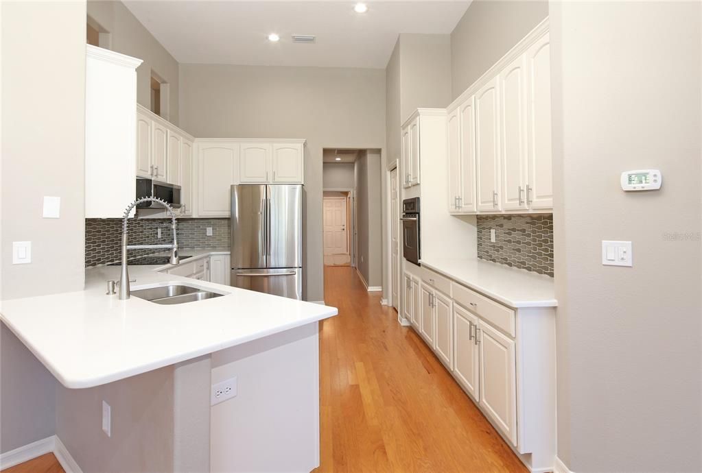 Active With Contract: $449,000 (4 beds, 2 baths, 2838 Square Feet)