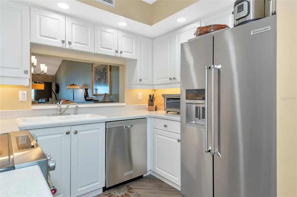 For Sale: $497,000 (2 beds, 2 baths, 1486 Square Feet)