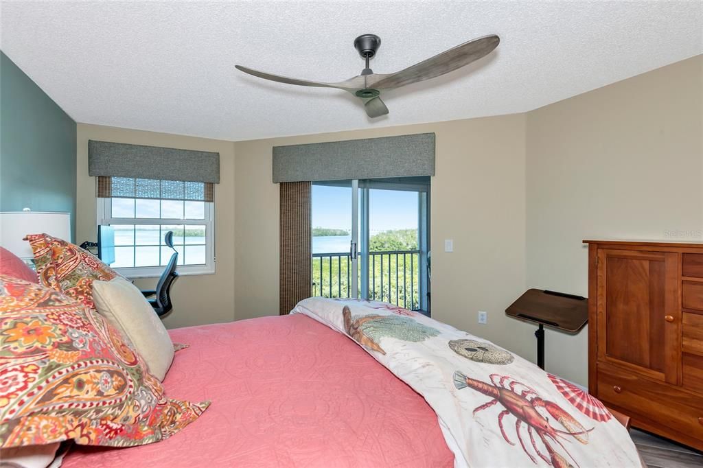For Sale: $497,000 (2 beds, 2 baths, 1486 Square Feet)