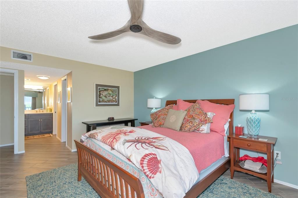 For Sale: $497,000 (2 beds, 2 baths, 1486 Square Feet)
