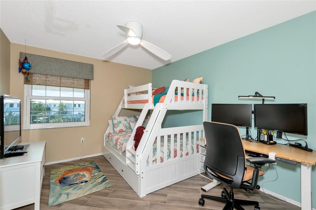 For Sale: $497,000 (2 beds, 2 baths, 1486 Square Feet)