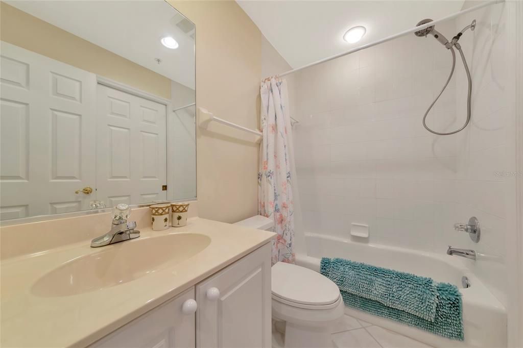 For Sale: $719,000 (2 beds, 2 baths, 1932 Square Feet)