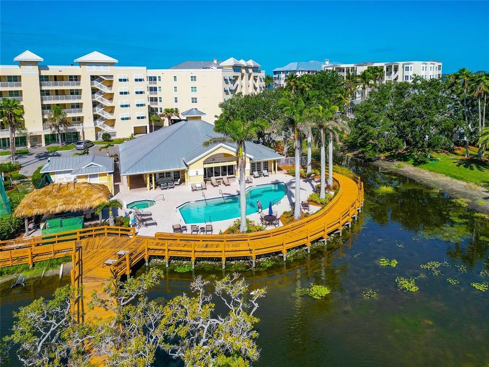 For Sale: $719,000 (2 beds, 2 baths, 1932 Square Feet)