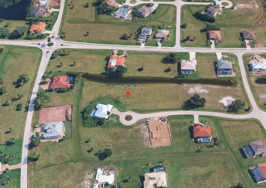 На продажу: $48,900 (0.23 acres)