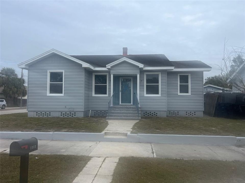 На продажу: $32,400 (0 спален, 0 ванн, 1127 Квадратных фут)