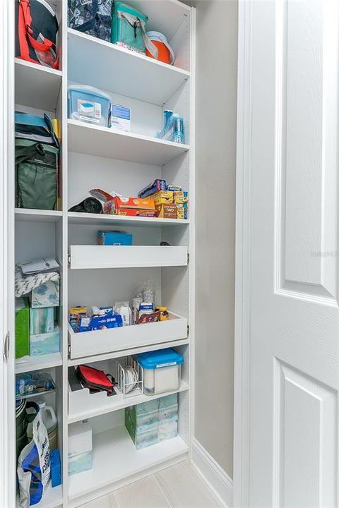 Activo con contrato: $1,575,000 (5 camas, 4 baños, 4258 Pies cuadrados)