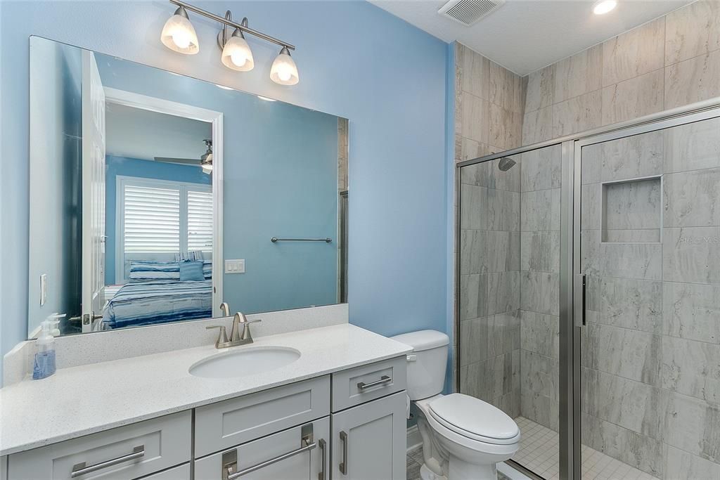 Activo con contrato: $1,575,000 (5 camas, 4 baños, 4258 Pies cuadrados)