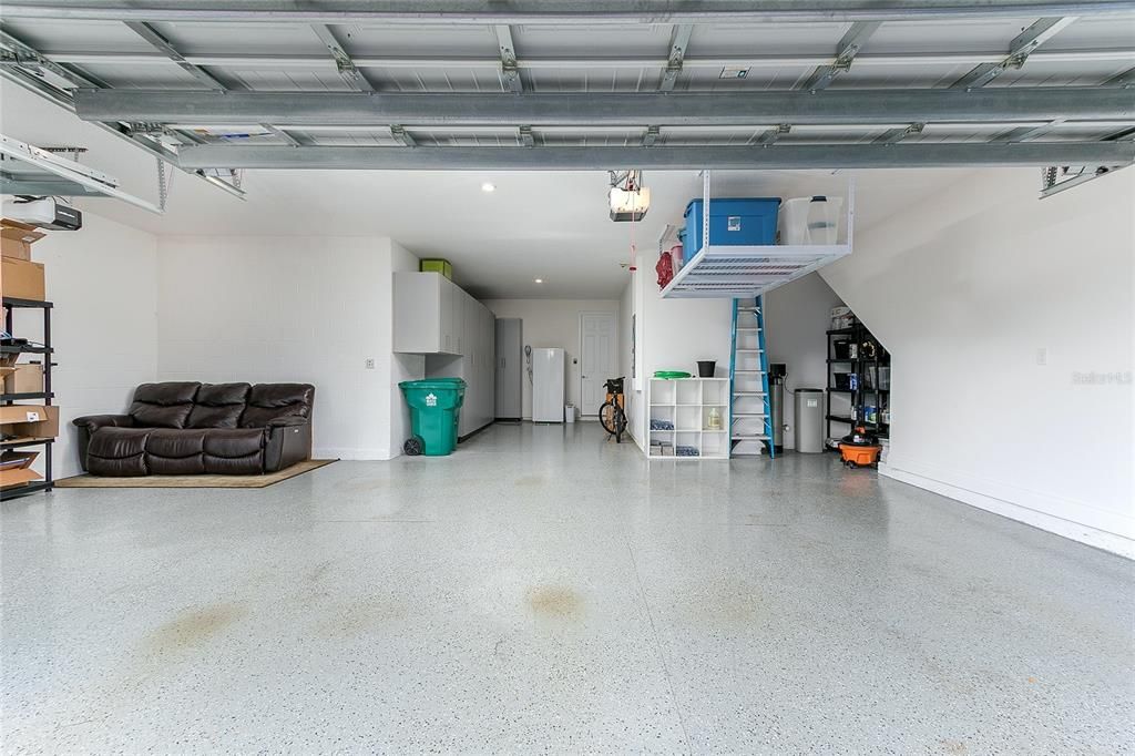 Activo con contrato: $1,575,000 (5 camas, 4 baños, 4258 Pies cuadrados)