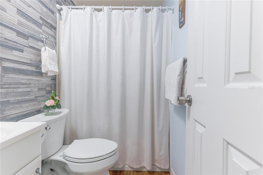 Activo con contrato: $185,000 (2 camas, 2 baños, 1432 Pies cuadrados)