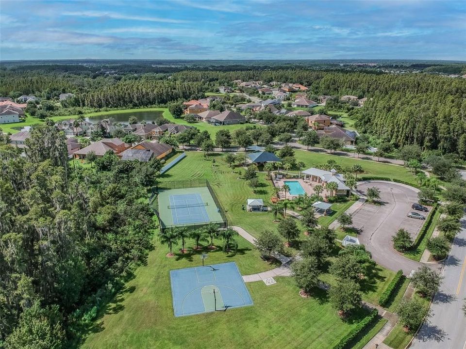 Activo con contrato: $1,149,999 (7 camas, 5 baños, 5518 Pies cuadrados)