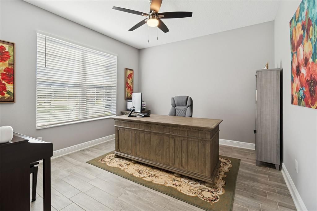 Activo con contrato: $1,149,999 (7 camas, 5 baños, 5518 Pies cuadrados)