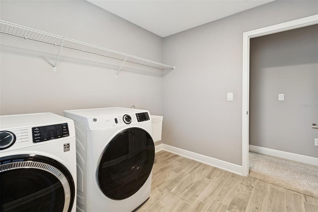 Activo con contrato: $1,149,999 (7 camas, 5 baños, 5518 Pies cuadrados)
