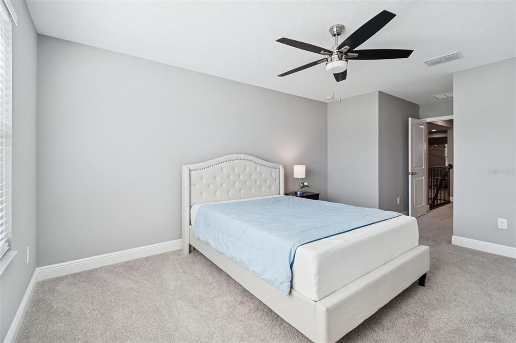 Activo con contrato: $1,149,999 (7 camas, 5 baños, 5518 Pies cuadrados)