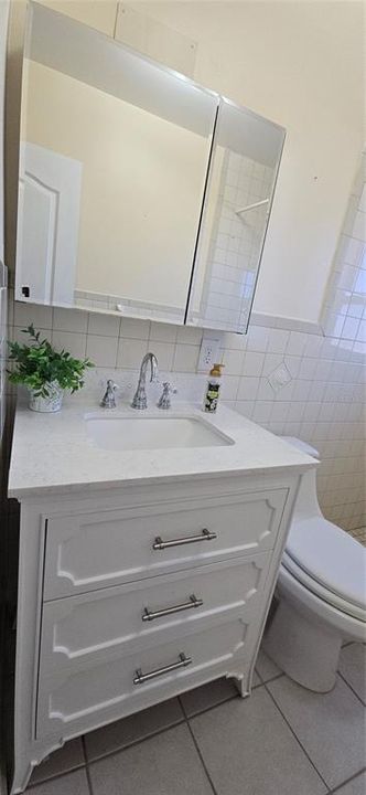 Под контрактом: $198,900 (2 спален, 1 ванн, 1093 Квадратных фут)