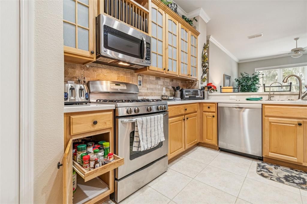 En Venta: $499,000 (3 camas, 2 baños, 2454 Pies cuadrados)