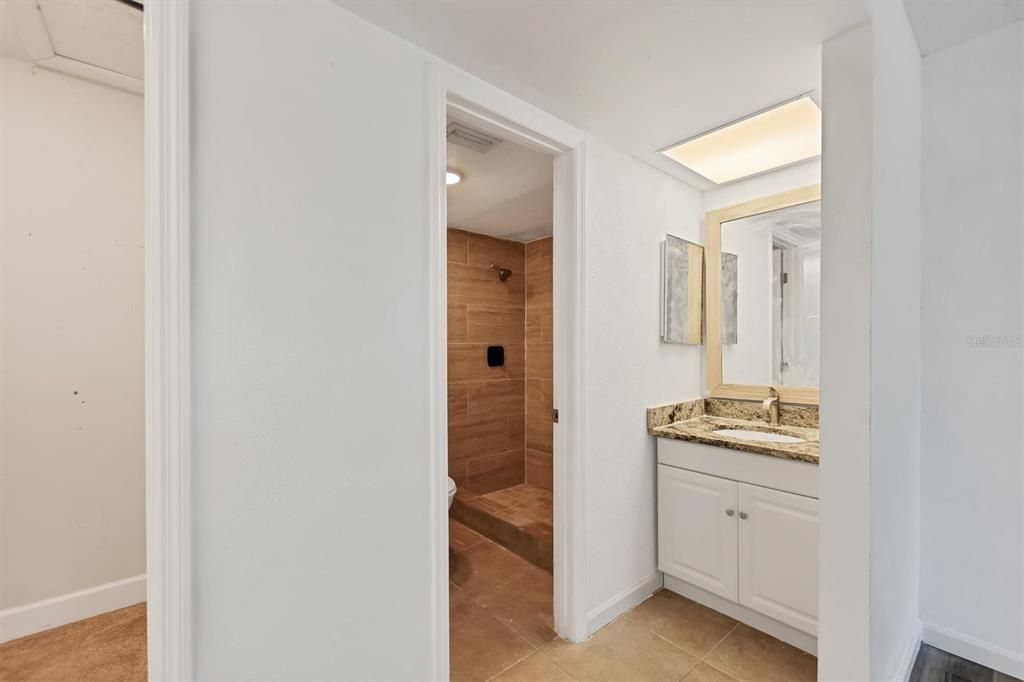 Active With Contract: $115,000 (2 beds, 2 baths, 1060 Square Feet)