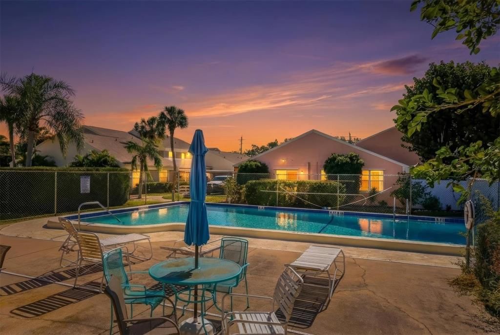 Active With Contract: $115,000 (2 beds, 2 baths, 1060 Square Feet)