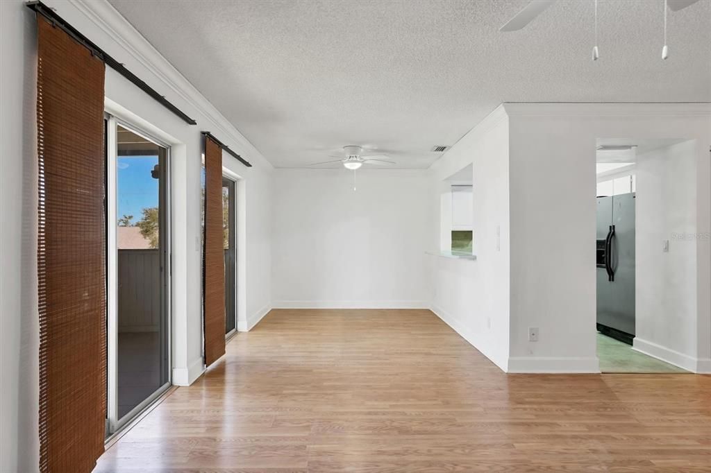 Active With Contract: $115,000 (2 beds, 2 baths, 1060 Square Feet)